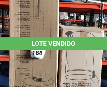 LOTE 168 - 03 LIXEIRAS INOX SEM TAMPA E 01 DISPENSE PARA ÁLCOOL EM GEL COM PEDAL. (NO ESTADO) ATENÇÃO! FAZER A VISITAÇÃO ANTES DE ARREMATAR, NÃO SABEMOS SE FUNCIONA, LEILÃO NÃO TEM GARANTIA E NEM DEVOLUÇÃO, SUJEITO A POSSÍVEIS AVARIAS VISÍVEIS/OCULTAS E/OU AUSÊNCIA DE COMPONENTES.
