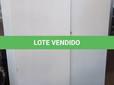 LOTE 363 - 01 ARMÁRIO ALTO PARA ESCRITÓRIO COM 06 COMPARTIMENTOS. (NO ESTADO) ATENÇÃO! FAZER A VISITAÇÃO ANTES DE ARREMATAR, NÃO SABEMOS SE FUNCIONA, LEILÃO NÃO TEM GARANTIA E NEM DEVOLUÇÃO, SUJEITO A POSSÍVEIS AVARIAS VISÍVEIS/OCULTAS E/OU AUSÊNCIA DE COMPONENTES.