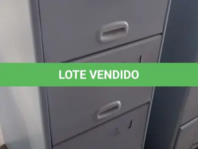 LOTE 295 - 01 ARQUIVO DE AÇO COM 04 GAVETAS. (NO ESTADO) ATENÇÃO! FAZER A VISITAÇÃO ANTES DE ARREMATAR, NÃO SABEMOS SE FUNCIONA, LEILÃO NÃO TEM GARANTIA E NEM DEVOLUÇÃO, SUJEITO A POSSÍVEIS AVARIAS VISÍVEIS/OCULTAS E/OU AUSÊNCIA DE COMPONENTES.