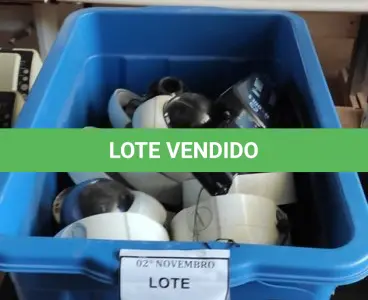 LOTE 231 - 01 LOTE COM VÁRIAS CÂMERAS DOME. (NO ESTADO) ATENÇÃO! FAZER A VISITAÇÃO ANTES DE ARREMATAR, NÃO SABEMOS SE FUNCIONA, LEILÃO NÃO TEM GARANTIA E NEM DEVOLUÇÃO, SUJEITO A POSSÍVEIS AVARIAS VISÍVEIS/OCULTAS E/OU AUSÊNCIA DE COMPONENTES.
