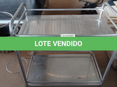 LOTE 354 - 01 CARRINHO EM INOX COM 02 COMPARTIMENTOS. (NO ESTADO) ATENÇÃO! FAZER A VISITAÇÃO ANTES DE ARREMATAR, NÃO SABEMOS SE FUNCIONA, LEILÃO NÃO TEM GARANTIA E NEM DEVOLUÇÃO, SUJEITO A POSSÍVEIS AVARIAS VISÍVEIS/OCULTAS E/OU AUSÊNCIA DE COMPONENTES.
