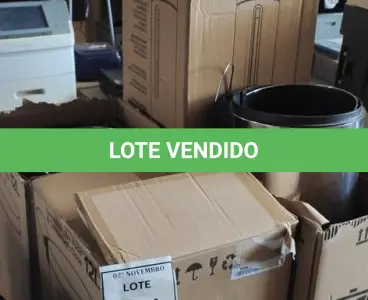 LOTE 194 - 03 LIXEIRAS INOX SEM TAMPA E 01 DISPENSE PARA ÁLCOOL EM GEL COM PEDAL. (NO ESTADO) ATENÇÃO! FAZER A VISITAÇÃO ANTES DE ARREMATAR, NÃO SABEMOS SE FUNCIONA, LEILÃO NÃO TEM GARANTIA E NEM DEVOLUÇÃO, SUJEITO A POSSÍVEIS AVARIAS VISÍVEIS/OCULTAS E/OU AUSÊNCIA DE COMPONENTES.