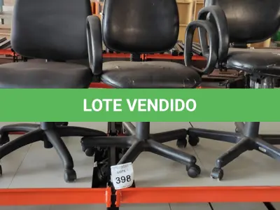 LOTE 398 - 03 CADEIRAS DE ESCRITÓRIO. (NO ESTADO) ATENÇÃO! FAZER A VISITAÇÃO ANTES DE ARREMATAR, NÃO SABEMOS SE FUNCIONA, LEILÃO NÃO TEM GARANTIA E NEM DEVOLUÇÃO, SUJEITO A POSSÍVEIS AVARIAS VISÍVEIS/OCULTAS E/OU AUSÊNCIA DE COMPONENTES.