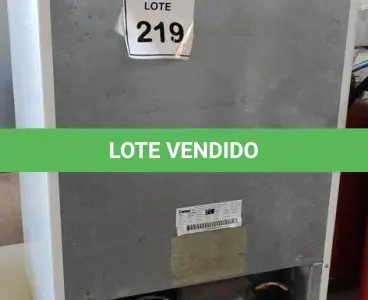LOTE 219 - 01 FRIGOBAR 220V MARCA CONSUL. (NO ESTADO) ATENÇÃO! FAZER A VISITAÇÃO ANTES DE ARREMATAR, NÃO SABEMOS SE FUNCIONA, LEILÃO NÃO TEM GARANTIA E NEM DEVOLUÇÃO, SUJEITO A POSSÍVEIS AVARIAS VISÍVEIS/OCULTAS E/OU AUSÊNCIA DE COMPONENTES.