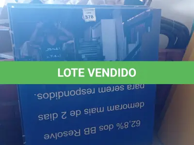 LOTE 378 - 05 PAINÉIS DE VIDRO NA COR AZUL DE 1,32X1,19. (NO ESTADO) ATENÇÃO! FAZER A VISITAÇÃO ANTES DE ARREMATAR, NÃO SABEMOS SE FUNCIONA, LEILÃO NÃO TEM GARANTIA E NEM DEVOLUÇÃO, SUJEITO A POSSÍVEIS AVARIAS VISÍVEIS/OCULTAS E/OU AUSÊNCIA DE COMPONENTES.