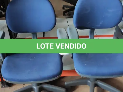 LOTE 392 - 02 CADEIRAS DE ESCRITÓRIO. (NO ESTADO) ATENÇÃO! FAZER A VISITAÇÃO ANTES DE ARREMATAR, NÃO SABEMOS SE FUNCIONA, LEILÃO NÃO TEM GARANTIA E NEM DEVOLUÇÃO, SUJEITO A POSSÍVEIS AVARIAS VISÍVEIS/OCULTAS E/OU AUSÊNCIA DE COMPONENTES.