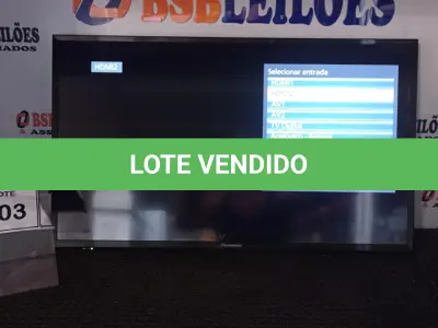 LOTE 303 - 01 TV PANASONIC. (NO ESTADO) ATENÇÃO! FAZER A VISITAÇÃO ANTES DE ARREMATAR, NÃO SABEMOS SE FUNCIONA, LEILÃO NÃO TEM GARANTIA E NEM DEVOLUÇÃO, SUJEITO A POSSÍVEIS AVARIAS VISÍVEIS/OCULTAS E/OU AUSÊNCIA DE COMPONENTES.