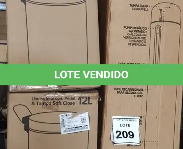 LOTE 209 - 02 LIXEIRAS INOX SEM TAMPA E 01 DISPENSE DE ÁLCOOL EM GEL COM PEDAL. (NO ESTADO) ATENÇÃO! FAZER A VISITAÇÃO ANTES DE ARREMATAR, NÃO SABEMOS SE FUNCIONA, LEILÃO NÃO TEM GARANTIA E NEM DEVOLUÇÃO, SUJEITO A POSSÍVEIS AVARIAS VISÍVEIS/OCULTAS E/OU AUSÊNCIA DE COMPONENTES.
