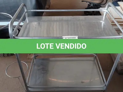 LOTE 354 - 01 CARRINHO EM INOX COM 02 COMPARTIMENTOS. (NO ESTADO) ATENÇÃO! FAZER A VISITAÇÃO ANTES DE ARREMATAR, NÃO SABEMOS SE FUNCIONA, LEILÃO NÃO TEM GARANTIA E NEM DEVOLUÇÃO, SUJEITO A POSSÍVEIS AVARIAS VISÍVEIS/OCULTAS E/OU AUSÊNCIA DE COMPONENTES.