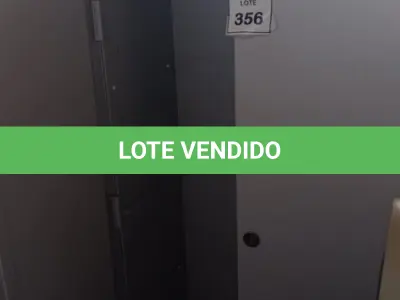 LOTE 356 - 01 ARMÁRIO REFORÇADO COM 2 PORTAS. (NO ESTADO) ATENÇÃO! FAZER A VISITAÇÃO ANTES DE ARREMATAR, NÃO SABEMOS SE FUNCIONA, LEILÃO NÃO TEM GARANTIA E NEM DEVOLUÇÃO, SUJEITO A POSSÍVEIS AVARIAS VISÍVEIS/OCULTAS E/OU AUSÊNCIA DE COMPONENTES.