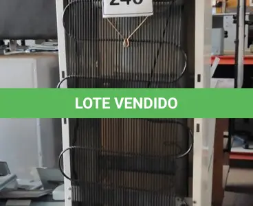 LOTE 246 - 01 BEBEDOURO PARA GARRAFÃO 220V MARCA ICY. (NO ESTADO) ATENÇÃO! FAZER A VISITAÇÃO ANTES DE ARREMATAR, NÃO SABEMOS SE FUNCIONA, LEILÃO NÃO TEM GARANTIA E NEM DEVOLUÇÃO, SUJEITO A POSSÍVEIS AVARIAS VISÍVEIS/OCULTAS E/OU AUSÊNCIA DE COMPONENTES.