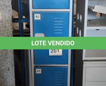 LOTE 261 - 01 ARMÁRIO DE AÇO DE 04 PORTAS COM TRANCA. (NO ESTADO) ATENÇÃO! FAZER A VISITAÇÃO ANTES DE ARREMATAR, NÃO SABEMOS SE FUNCIONA, LEILÃO NÃO TEM GARANTIA E NEM DEVOLUÇÃO, SUJEITO A POSSÍVEIS AVARIAS VISÍVEIS/OCULTAS E/OU AUSÊNCIA DE COMPONENTES.