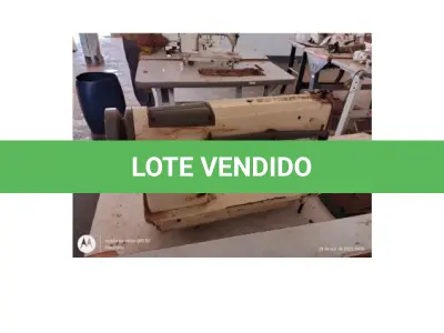 LOTE 077 - 03 MÁQUINAS DE COSTURA INDUSTRIAL, SENDO 01 DE  COSTURA COMPLETA  (TRAVETADEIRA), MESA,  MOTOR 380-3F, JUKI-LK-185OU 16804-1821-Q E 02 COMPLETA, MESA, MOTOR TRIF. MARCA SUNSTAR-KM123A. ( NO ESTADO DE CONSERVAÇÃO QUE SE ENCONTRAM);