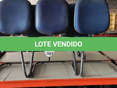 LOTE 397 - 03 CADEIRAS DE ESCRITÓRIO COM PÉS FIXOS. (NO ESTADO) ATENÇÃO! FAZER A VISITAÇÃO ANTES DE ARREMATAR, NÃO SABEMOS SE FUNCIONA, LEILÃO NÃO TEM GARANTIA E NEM DEVOLUÇÃO, SUJEITO A POSSÍVEIS AVARIAS VISÍVEIS/OCULTAS E/OU AUSÊNCIA DE COMPONENTES.