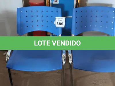 LOTE 389 - 02 CADEIRAS DE ESCRITÓRIO SENDO 01 COM PÉS FIXOS. (NO ESTADO) ATENÇÃO! FAZER A VISITAÇÃO ANTES DE ARREMATAR, NÃO SABEMOS SE FUNCIONA, LEILÃO NÃO TEM GARANTIA E NEM DEVOLUÇÃO, SUJEITO A POSSÍVEIS AVARIAS VISÍVEIS/OCULTAS E/OU AUSÊNCIA DE COMPONENTES.