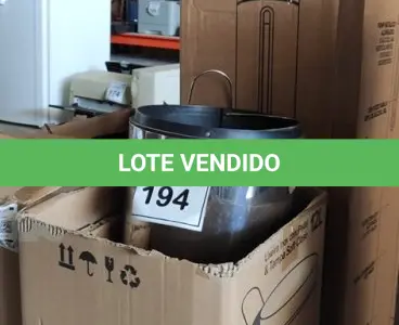 LOTE 194 - 03 LIXEIRAS INOX SEM TAMPA E 01 DISPENSE PARA ÁLCOOL EM GEL COM PEDAL. (NO ESTADO) ATENÇÃO! FAZER A VISITAÇÃO ANTES DE ARREMATAR, NÃO SABEMOS SE FUNCIONA, LEILÃO NÃO TEM GARANTIA E NEM DEVOLUÇÃO, SUJEITO A POSSÍVEIS AVARIAS VISÍVEIS/OCULTAS E/OU AUSÊNCIA DE COMPONENTES.