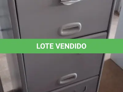 LOTE 292 - 01 ARQUIVO DE AÇO COM 04 GAVETAS. (NO ESTADO) ATENÇÃO! FAZER A VISITAÇÃO ANTES DE ARREMATAR, NÃO SABEMOS SE FUNCIONA, LEILÃO NÃO TEM GARANTIA E NEM DEVOLUÇÃO, SUJEITO A POSSÍVEIS AVARIAS VISÍVEIS/OCULTAS E/OU AUSÊNCIA DE COMPONENTES.