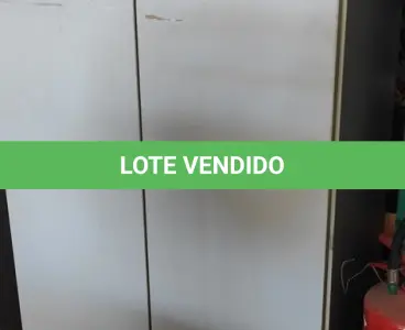 LOTE 210 - 01 ARMÁRIO DE ESCRITÓRIO PARA PASTAS SUSPENSAS COM 02 PORTAS. (NO ESTADO) ATENÇÃO! FAZER A VISITAÇÃO ANTES DE ARREMATAR, NÃO SABEMOS SE FUNCIONA, LEILÃO NÃO TEM GARANTIA E NEM DEVOLUÇÃO, SUJEITO A POSSÍVEIS AVARIAS VISÍVEIS/OCULTAS E/OU AUSÊNCIA DE COMPONENTES.
