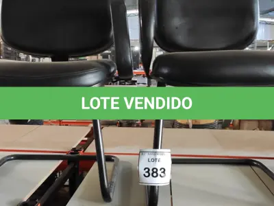 LOTE 383 - 02 CADEIRAS DE ESCRITÓRIO COM PÉS FIXOS. (NO ESTADO) ATENÇÃO! FAZER A VISITAÇÃO ANTES DE ARREMATAR, NÃO SABEMOS SE FUNCIONA, LEILÃO NÃO TEM GARANTIA E NEM DEVOLUÇÃO, SUJEITO A POSSÍVEIS AVARIAS VISÍVEIS/OCULTAS E/OU AUSÊNCIA DE COMPONENTES.