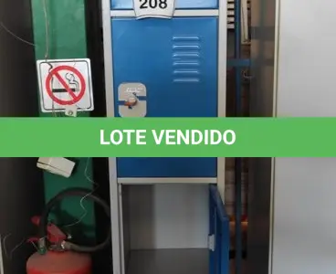 LOTE 208 - 01 ARMÁRIO DE AÇO DE 04 PORTAS COM TRANCA. (NO ESTADO) ATENÇÃO! FAZER A VISITAÇÃO ANTES DE ARREMATAR, NÃO SABEMOS SE FUNCIONA, LEILÃO NÃO TEM GARANTIA E NEM DEVOLUÇÃO, SUJEITO A POSSÍVEIS AVARIAS VISÍVEIS/OCULTAS E/OU AUSÊNCIA DE COMPONENTES.
