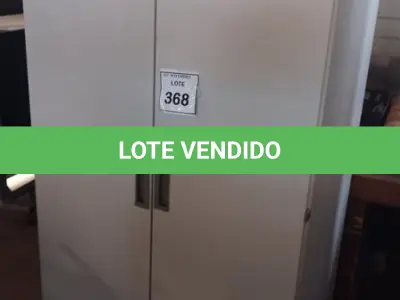 LOTE 368 - 01 ARMÁRIOS ALTO PARA ESCRITÓRIO COM 01 COMPARTIMENTO. (NO ESTADO) ATENÇÃO! FAZER A VISITAÇÃO ANTES DE ARREMATAR, NÃO SABEMOS SE FUNCIONA, LEILÃO NÃO TEM GARANTIA E NEM DEVOLUÇÃO, SUJEITO A POSSÍVEIS AVARIAS VISÍVEIS/OCULTAS E/OU AUSÊNCIA DE COMPONENTES.