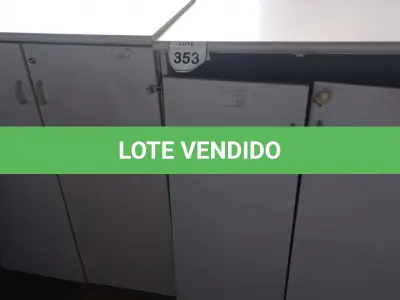 LOTE 353 - 02 ARMÁRIOS BAIXOS. (NO ESTADO) ATENÇÃO! FAZER A VISITAÇÃO ANTES DE ARREMATAR, NÃO SABEMOS SE FUNCIONA, LEILÃO NÃO TEM GARANTIA E NEM DEVOLUÇÃO, SUJEITO A POSSÍVEIS AVARIAS VISÍVEIS/OCULTAS E/OU AUSÊNCIA DE COMPONENTES.
