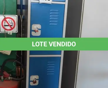 LOTE 208 - 01 ARMÁRIO DE AÇO DE 04 PORTAS COM TRANCA. (NO ESTADO) ATENÇÃO! FAZER A VISITAÇÃO ANTES DE ARREMATAR, NÃO SABEMOS SE FUNCIONA, LEILÃO NÃO TEM GARANTIA E NEM DEVOLUÇÃO, SUJEITO A POSSÍVEIS AVARIAS VISÍVEIS/OCULTAS E/OU AUSÊNCIA DE COMPONENTES.