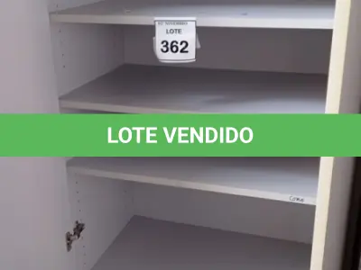 LOTE 362 - 01 ARMÁRIO ALTO PARA ESCRITÓRIO. (NO ESTADO) ATENÇÃO! FAZER A VISITAÇÃO ANTES DE ARREMATAR, NÃO SABEMOS SE FUNCIONA, LEILÃO NÃO TEM GARANTIA E NEM DEVOLUÇÃO, SUJEITO A POSSÍVEIS AVARIAS VISÍVEIS/OCULTAS E/OU AUSÊNCIA DE COMPONENTES.