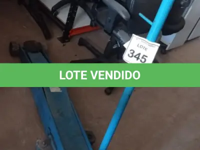 LOTE 345 - 01 MACACO JACARÉ NA COR AZUL. (NO ESTADO) ATENÇÃO! FAZER A VISITAÇÃO ANTES DE ARREMATAR, NÃO SABEMOS SE FUNCIONA, LEILÃO NÃO TEM GARANTIA E NEM DEVOLUÇÃO, SUJEITO A POSSÍVEIS AVARIAS VISÍVEIS/OCULTAS E/OU AUSÊNCIA DE COMPONENTES.