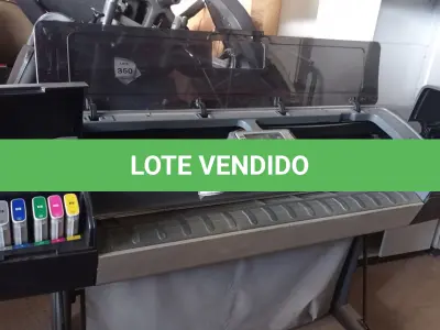 LOTE 349 - 01 PLOTTER MODELO DESIGNJET Z32000PS PHOTO MARCA HP. (NO ESTADO) ATENÇÃO! FAZER A VISITAÇÃO ANTES DE ARREMATAR, NÃO SABEMOS SE FUNCIONA, LEILÃO NÃO TEM GARANTIA E NEM DEVOLUÇÃO, SUJEITO A POSSÍVEIS AVARIAS VISÍVEIS/OCULTAS E/OU AUSÊNCIA DE COMPONENTES.