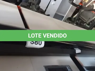 LOTE 380 - 03 TELAS DE PROJEÇÃO. (NO ESTADO) ATENÇÃO! FAZER A VISITAÇÃO ANTES DE ARREMATAR, NÃO SABEMOS SE FUNCIONA, LEILÃO NÃO TEM GARANTIA E NEM DEVOLUÇÃO, SUJEITO A POSSÍVEIS AVARIAS VISÍVEIS/OCULTAS E/OU AUSÊNCIA DE COMPONENTES.