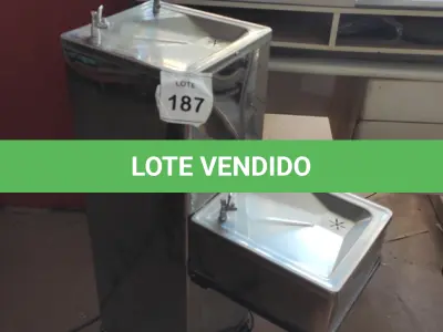 LOTE 187 - 01 BEBEDOURO CONJUGADO EM INOX. (NO ESTADO) ATENÇÃO! FAZER A VISITAÇÃO ANTES DE ARREMATAR, NÃO SABEMOS SE FUNCIONA, LEILÃO NÃO TEM GARANTIA E NEM DEVOLUÇÃO, SUJEITO A POSSÍVEIS AVARIAS VISÍVEIS/OCULTAS E/OU AUSÊNCIA DE COMPONENTES.