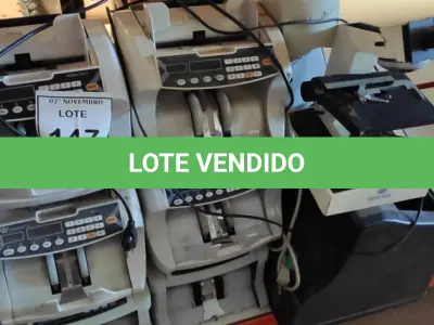 LOTE 147 - 01 MICROSCÓPIO INCOMPLETO, 02 ESTABILIZADORES, 01 MÁQUINA DE CONTAR MOEDAS E 06 MÁQUINAS DE CONTAR CÉDULAS. (NO ESTADO) ATENÇÃO! FAZER A VISITAÇÃO ANTES DE ARREMATAR, NÃO SABEMOS SE FUNCIONA, LEILÃO NÃO TEM GARANTIA E NEM DEVOLUÇÃO, SUJEITO A POSSÍVEIS AVARIAS VISÍVEIS/OCULTAS E/OU AUSÊNCIA DE COMPONENTES.