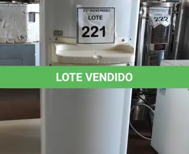 LOTE 221 - 01 BEBEDOURO PARA GARRAFÃO 220V. (NO ESTADO) ATENÇÃO! FAZER A VISITAÇÃO ANTES DE ARREMATAR, NÃO SABEMOS SE FUNCIONA, LEILÃO NÃO TEM GARANTIA E NEM DEVOLUÇÃO, SUJEITO A POSSÍVEIS AVARIAS VISÍVEIS/OCULTAS E/OU AUSÊNCIA DE COMPONENTES.