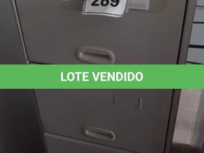 LOTE 289 - 01 ARQUIVO DE AÇO COM 04 GAVETAS. (NO ESTADO) ATENÇÃO! FAZER A VISITAÇÃO ANTES DE ARREMATAR, NÃO SABEMOS SE FUNCIONA, LEILÃO NÃO TEM GARANTIA E NEM DEVOLUÇÃO, SUJEITO A POSSÍVEIS AVARIAS VISÍVEIS/OCULTAS E/OU AUSÊNCIA DE COMPONENTES.