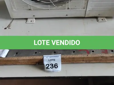 LOTE 236 - 01 LÂMINA DE GUILHOTINA GRÁFICA 106CM. (NO ESTADO) ATENÇÃO! FAZER A VISITAÇÃO ANTES DE ARREMATAR, NÃO SABEMOS SE FUNCIONA, LEILÃO NÃO TEM GARANTIA E NEM DEVOLUÇÃO, SUJEITO A POSSÍVEIS AVARIAS VISÍVEIS/OCULTAS E/OU AUSÊNCIA DE COMPONENTES.
