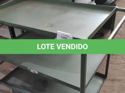 LOTE 265 - 01 CARRINHO DE FERRO PARA OFICINAS COM 03 COMPARTIMENTOS. (NO ESTADO) ATENÇÃO! FAZER A VISITAÇÃO ANTES DE ARREMATAR, NÃO SABEMOS SE FUNCIONA, LEILÃO NÃO TEM GARANTIA E NEM DEVOLUÇÃO, SUJEITO A POSSÍVEIS AVARIAS VISÍVEIS/OCULTAS E/OU AUSÊNCIA DE COMPONENTES.
