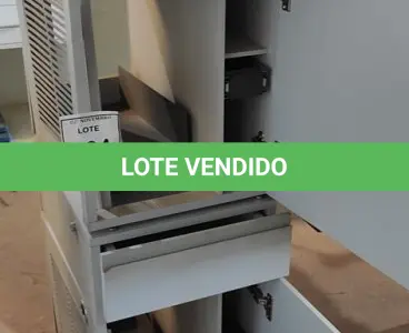 LOTE 204 - 02 ARMÁRIOS BAIXOS COM 01 GAVETA E SUPORTE PARA CPU. (NO ESTADO) ATENÇÃO! FAZER A VISITAÇÃO ANTES DE ARREMATAR, NÃO SABEMOS SE FUNCIONA, LEILÃO NÃO TEM GARANTIA E NEM DEVOLUÇÃO, SUJEITO A POSSÍVEIS AVARIAS VISÍVEIS/OCULTAS E/OU AUSÊNCIA DE COMPONENTES.