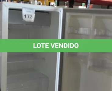 LOTE 173 - 01 FRIGOBAR 220V MARCA ELECTROLUX. (NO ESTADO) ATENÇÃO! FAZER A VISITAÇÃO ANTES DE ARREMATAR, NÃO SABEMOS SE FUNCIONA, LEILÃO NÃO TEM GARANTIA E NEM DEVOLUÇÃO, SUJEITO A POSSÍVEIS AVARIAS VISÍVEIS/OCULTAS E/OU AUSÊNCIA DE COMPONENTES.