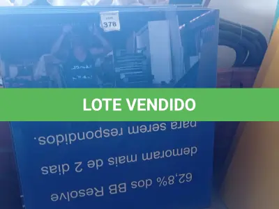 LOTE 378 - 05 PAINÉIS DE VIDRO NA COR AZUL DE 1,32X1,19. (NO ESTADO) ATENÇÃO! FAZER A VISITAÇÃO ANTES DE ARREMATAR, NÃO SABEMOS SE FUNCIONA, LEILÃO NÃO TEM GARANTIA E NEM DEVOLUÇÃO, SUJEITO A POSSÍVEIS AVARIAS VISÍVEIS/OCULTAS E/OU AUSÊNCIA DE COMPONENTES.