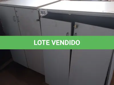 LOTE 353 - 02 ARMÁRIOS BAIXOS. (NO ESTADO) ATENÇÃO! FAZER A VISITAÇÃO ANTES DE ARREMATAR, NÃO SABEMOS SE FUNCIONA, LEILÃO NÃO TEM GARANTIA E NEM DEVOLUÇÃO, SUJEITO A POSSÍVEIS AVARIAS VISÍVEIS/OCULTAS E/OU AUSÊNCIA DE COMPONENTES.
