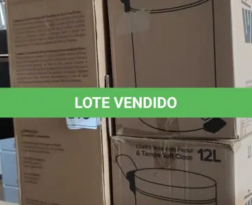 LOTE 213 - 02 LIXEIRAS INOX SEM TAMPA E 01 DISPENSE DE ÁLCOOL EM GEL COM PEDAL. (NO ESTADO) ATENÇÃO! FAZER A VISITAÇÃO ANTES DE ARREMATAR, NÃO SABEMOS SE FUNCIONA, LEILÃO NÃO TEM GARANTIA E NEM DEVOLUÇÃO, SUJEITO A POSSÍVEIS AVARIAS VISÍVEIS/OCULTAS E/OU AUSÊNCIA DE COMPONENTES.