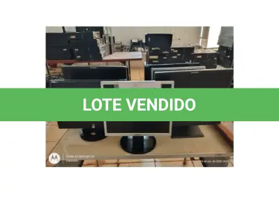 LOTE 002 - 07 MONITORES DE VIDEO POLICROMATICO, LCD E LED - MARCAS LENOVO, AOC, SAMSUNG E ITAUTEC; (NO ESTADO DE CONSERVAÇÃO QUE SE ENCONTRAM)