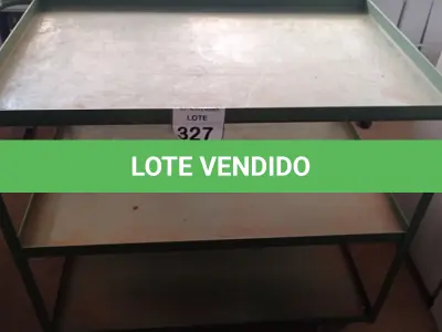 LOTE 327 - 01 CARRINHO DE FERRO PARA OFICINAS COM 03 COMPARTIMENTOS. (NO ESTADO) ATENÇÃO! FAZER A VISITAÇÃO ANTES DE ARREMATAR, NÃO SABEMOS SE FUNCIONA, LEILÃO NÃO TEM GARANTIA E NEM DEVOLUÇÃO, SUJEITO A POSSÍVEIS AVARIAS VISÍVEIS/OCULTAS E/OU AUSÊNCIA DE COMPONENTES.