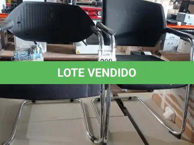 LOTE 200 - 02 CADEIRAS DE PÉS FIXOS . (NO ESTADO) ATENÇÃO! FAZER A VISITAÇÃO ANTES DE ARREMATAR, NÃO SABEMOS SE FUNCIONA, LEILÃO NÃO TEM GARANTIA E NEM DEVOLUÇÃO, SUJEITO A POSSÍVEIS AVARIAS VISÍVEIS/OCULTAS E/OU AUSÊNCIA DE COMPONENTES.