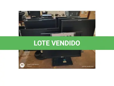 LOTE 003 - 07 MONITORES DE VIDEO POLICROMATICO LCDE DE LED LCD, MARCAS LENOVO, AOC E DELL; (NO ESTADO DE CONSERVAÇÃO QUE SE ENCONTRAM)
