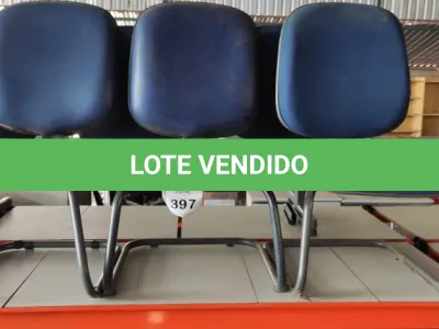LOTE 397 - 03 CADEIRAS DE ESCRITÓRIO COM PÉS FIXOS. (NO ESTADO) ATENÇÃO! FAZER A VISITAÇÃO ANTES DE ARREMATAR, NÃO SABEMOS SE FUNCIONA, LEILÃO NÃO TEM GARANTIA E NEM DEVOLUÇÃO, SUJEITO A POSSÍVEIS AVARIAS VISÍVEIS/OCULTAS E/OU AUSÊNCIA DE COMPONENTES.