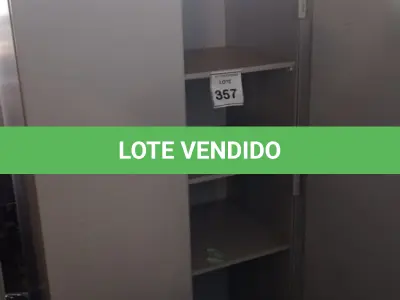 LOTE 357 - 01 ARMÁRIO REFORÇADO COM 2 PORTAS. (NO ESTADO) ATENÇÃO! FAZER A VISITAÇÃO ANTES DE ARREMATAR, NÃO SABEMOS SE FUNCIONA, LEILÃO NÃO TEM GARANTIA E NEM DEVOLUÇÃO, SUJEITO A POSSÍVEIS AVARIAS VISÍVEIS/OCULTAS E/OU AUSÊNCIA DE COMPONENTES.