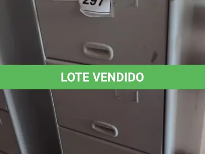 LOTE 297 - 01 ARQUIVO DE AÇO COM 04 GAVETAS. (NO ESTADO) ATENÇÃO! FAZER A VISITAÇÃO ANTES DE ARREMATAR, NÃO SABEMOS SE FUNCIONA, LEILÃO NÃO TEM GARANTIA E NEM DEVOLUÇÃO, SUJEITO A POSSÍVEIS AVARIAS VISÍVEIS/OCULTAS E/OU AUSÊNCIA DE COMPONENTES.
