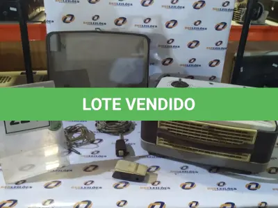 LOTE 224 - 01 GRAVADOR DE ROLO. (NO ESTADO) ATENÇÃO! FAZER A VISITAÇÃO ANTES DE ARREMATAR, NÃO SABEMOS SE FUNCIONA, LEILÃO NÃO TEM GARANTIA E NEM DEVOLUÇÃO, SUJEITO A POSSÍVEIS AVARIAS VISÍVEIS/OCULTAS E/OU AUSÊNCIA DE COMPONENTES.